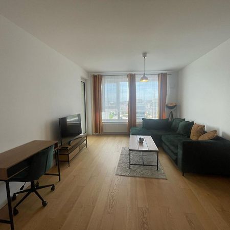 New Downtown Apartment Couple Minute From The Old Town Братислава Екстериор снимка