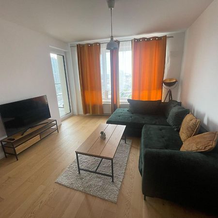 New Downtown Apartment Couple Minute From The Old Town Братислава Екстериор снимка